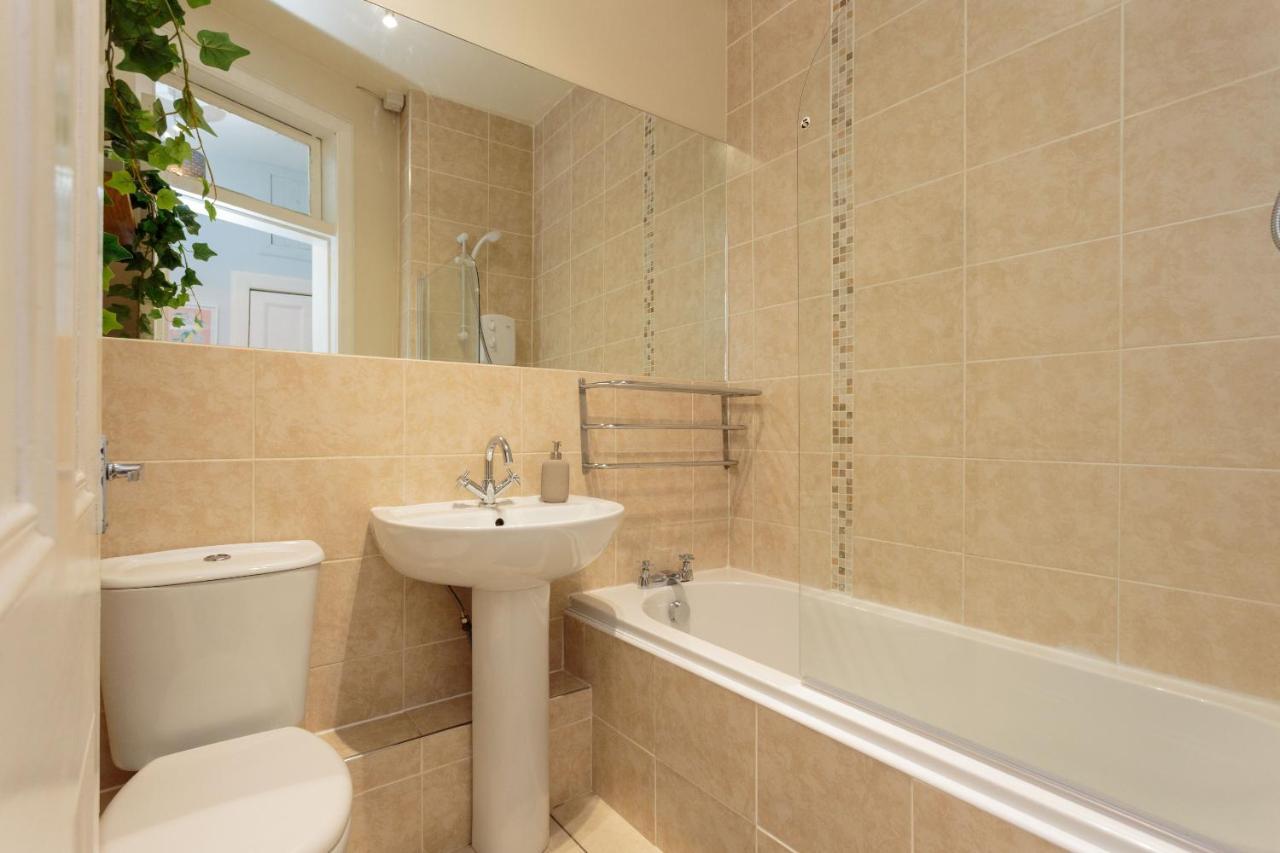 Warm 1Bed Flat Leith Walk Apartment เอดินบะระ ภายนอก รูปภาพ