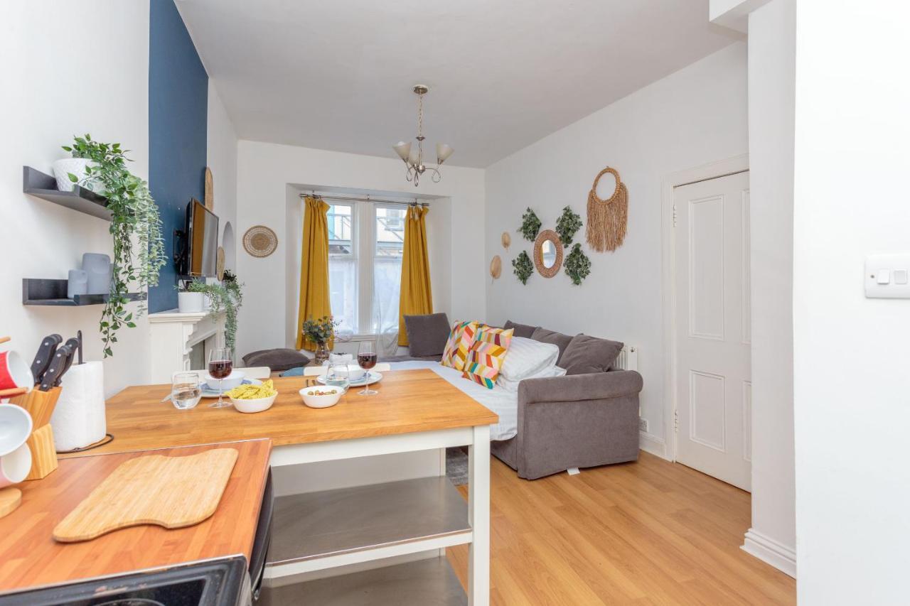 Warm 1Bed Flat Leith Walk Apartment เอดินบะระ ภายนอก รูปภาพ